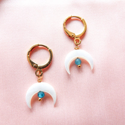 Créoles PURITY, lune nacre et apatite