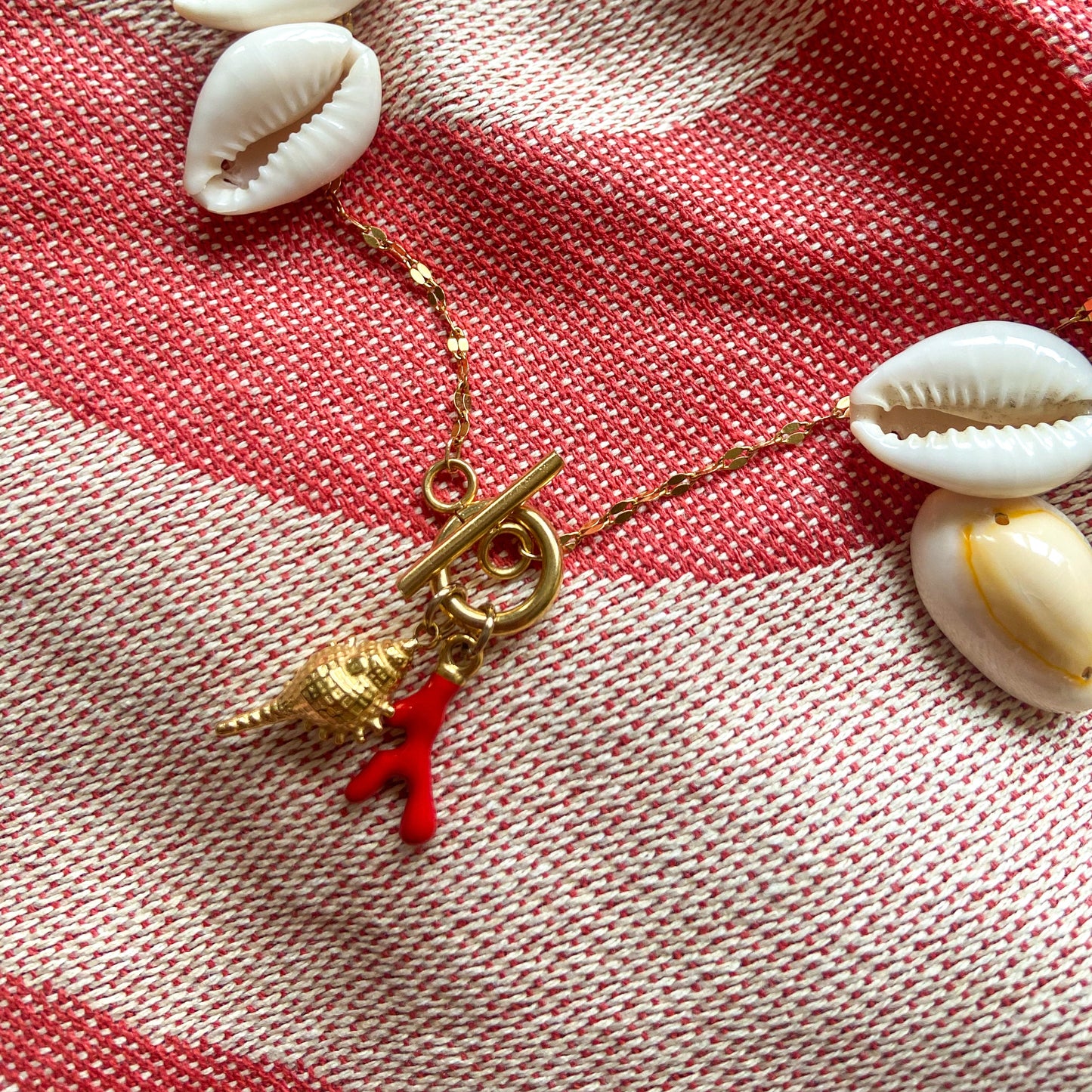 Collier NOUMÉA, pendentifs coquillages