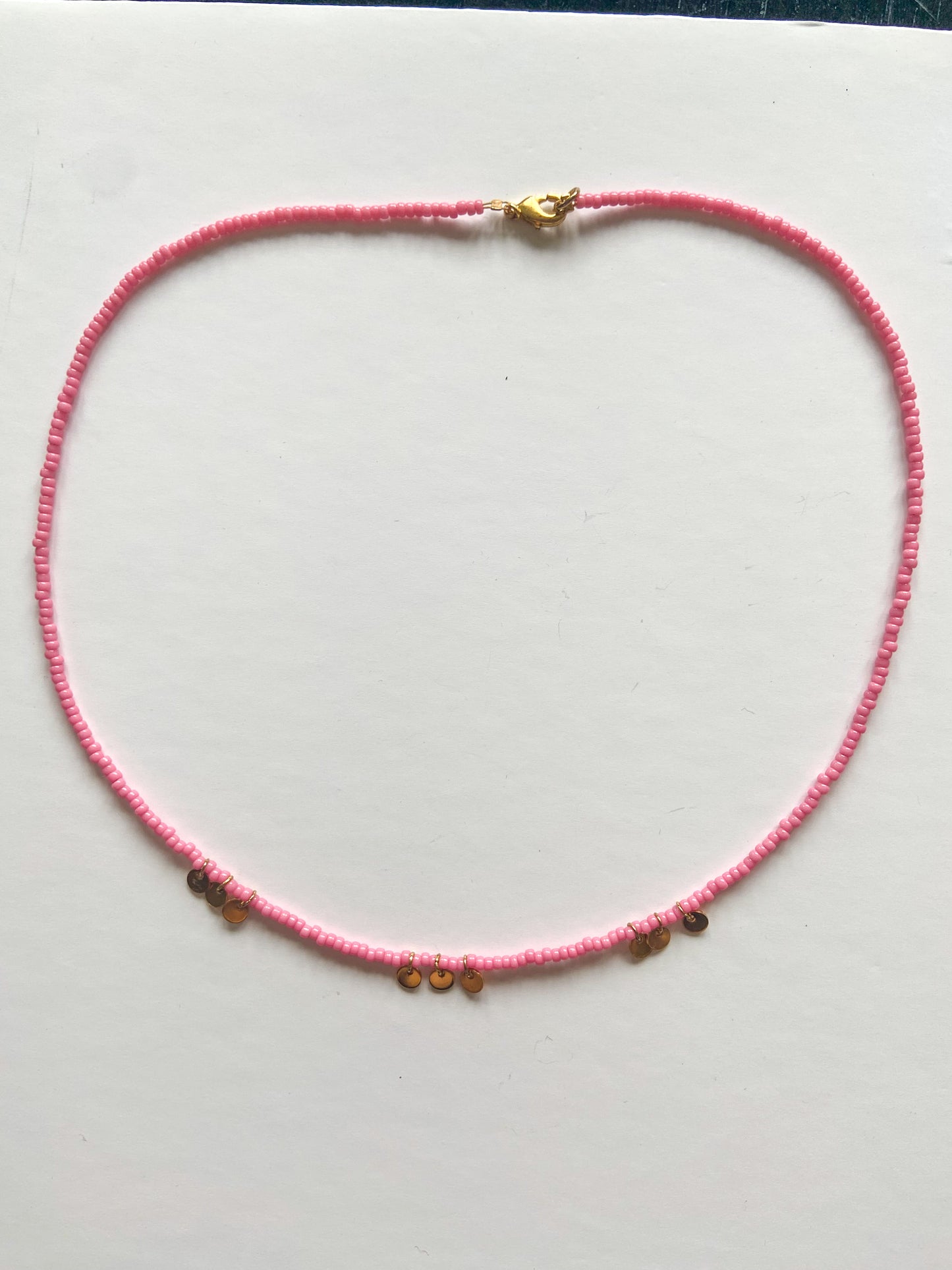 Collier CAPRI, perles roses et sequins