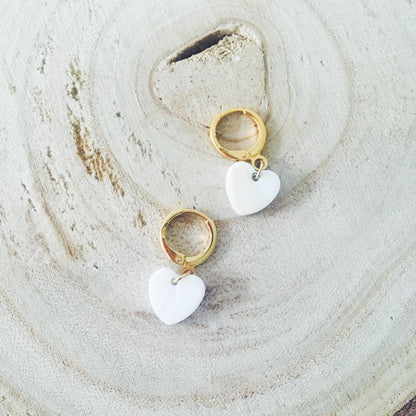 Créoles LOVE, cœur en nacre